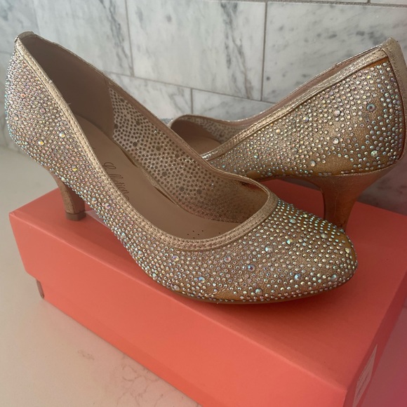 DeBlossom irredescent sparkly wedding shoes - Picture 6 of 6